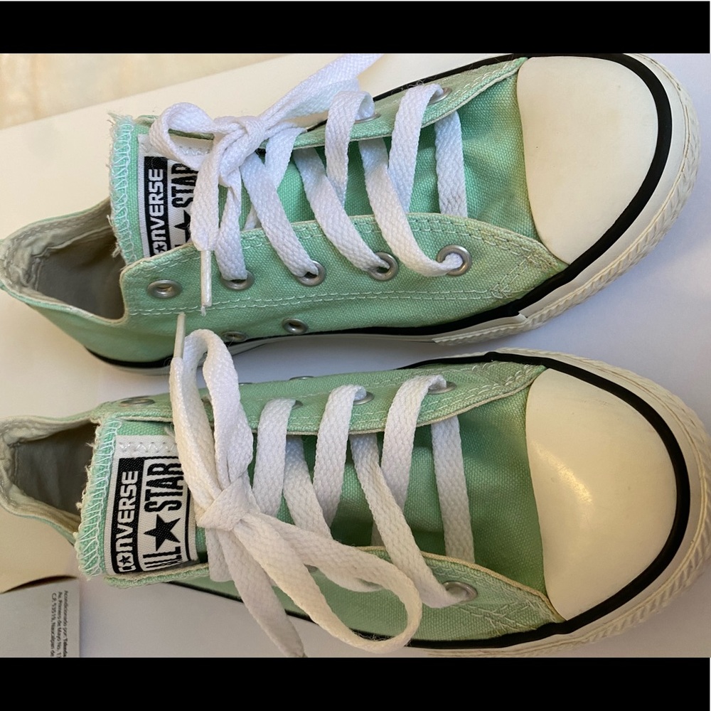 Mint green converse